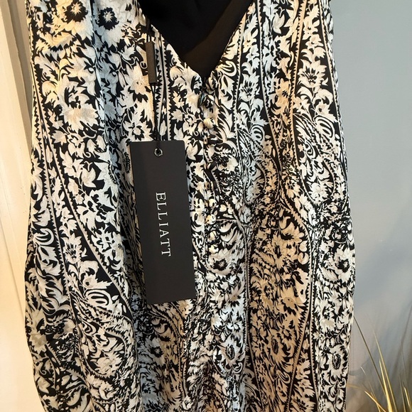 Elliatt Autonomy Maxi Dress In Black/White NWT - Picture 7 of 10